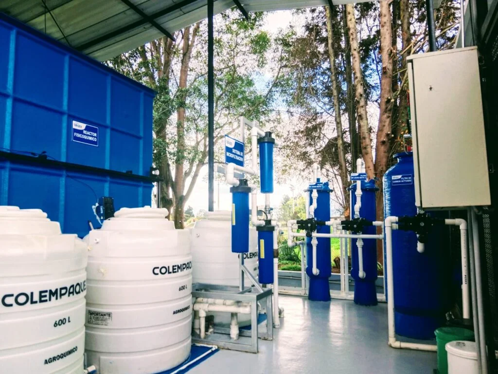 Sistema de tratamiento de agua en Bogotá